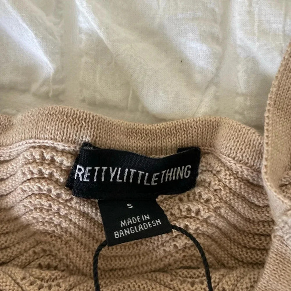 PrettyLittleThing wave knit mini halter dress - Picture 7 of 9